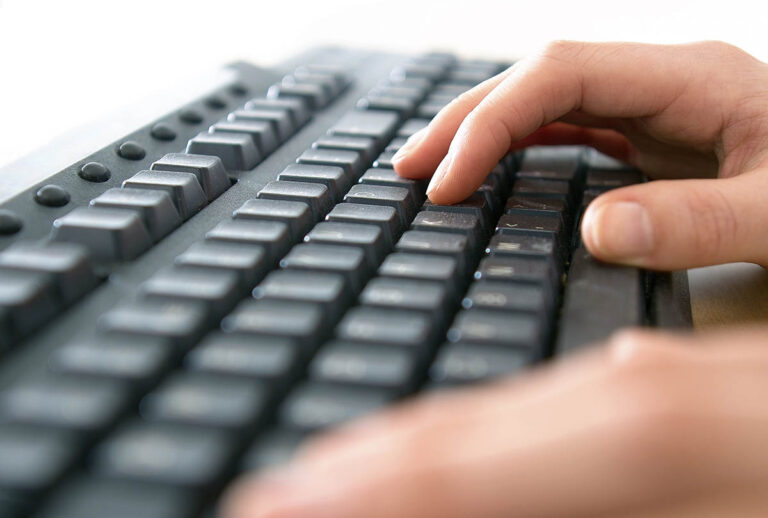 Curso Gratuito de Digitação Ministrado Pela Prime Cursos: Aprenda a Digitar Rapidamente