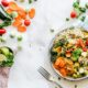 Alimentos saudaveis, frutas, verduras e nutricao basica