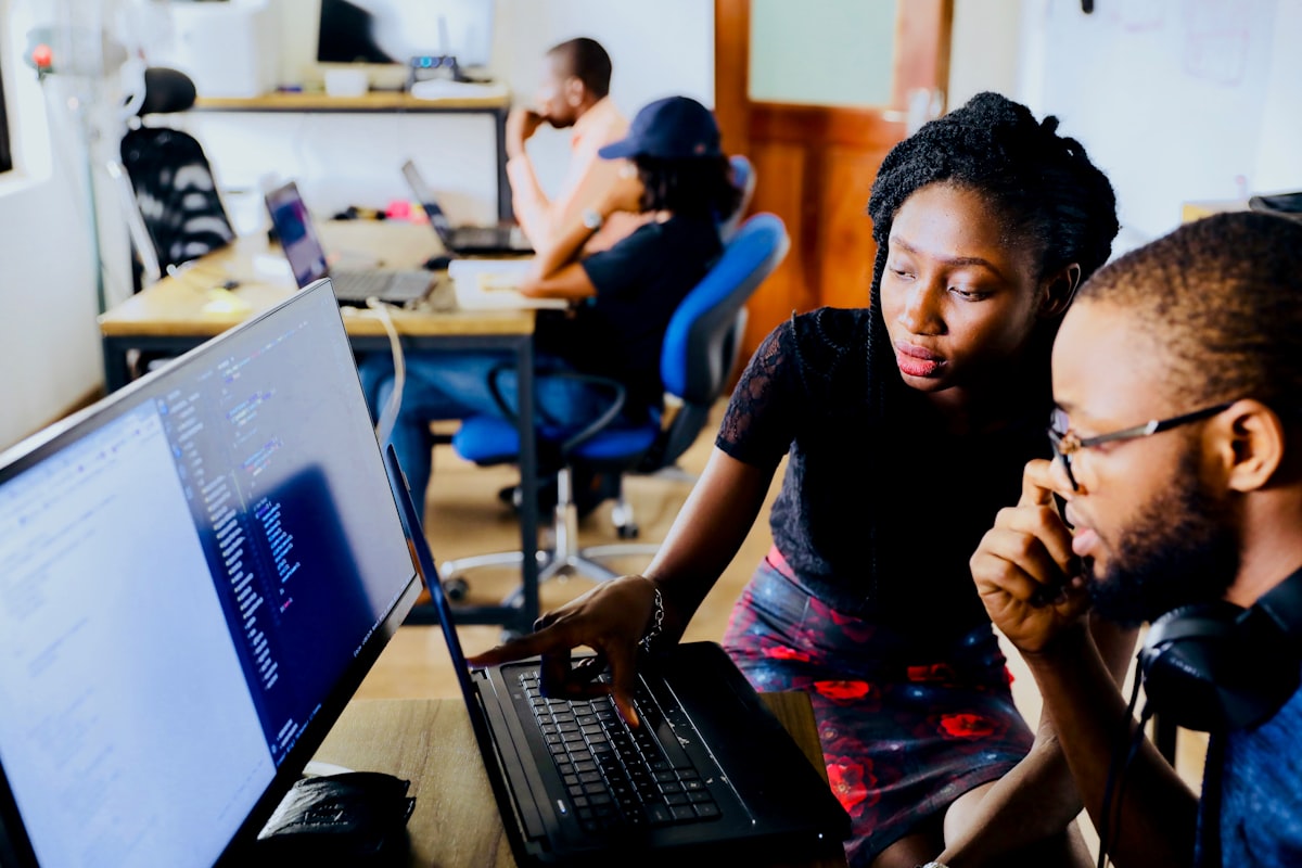 Institutos Federais oferecem cursos técnicos EAD gratuitos pela Rede e-Tec Brasil em 2026